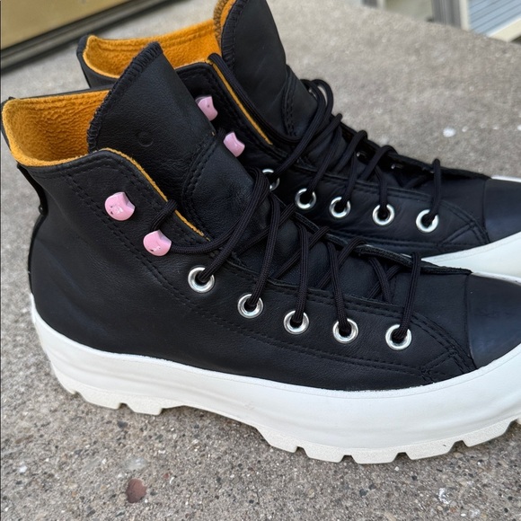 Converse Chuck Taylor All Star Gore-Tex Waterproof Lugged High Top Sneaker - Picture 4 of 14